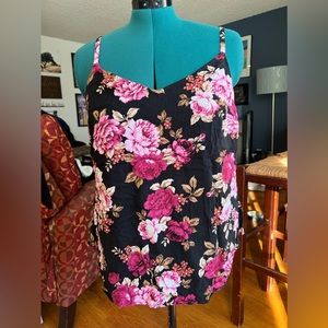 TORRID Crepe Floral Pattern Sleeveless Flowy Tank/Cami